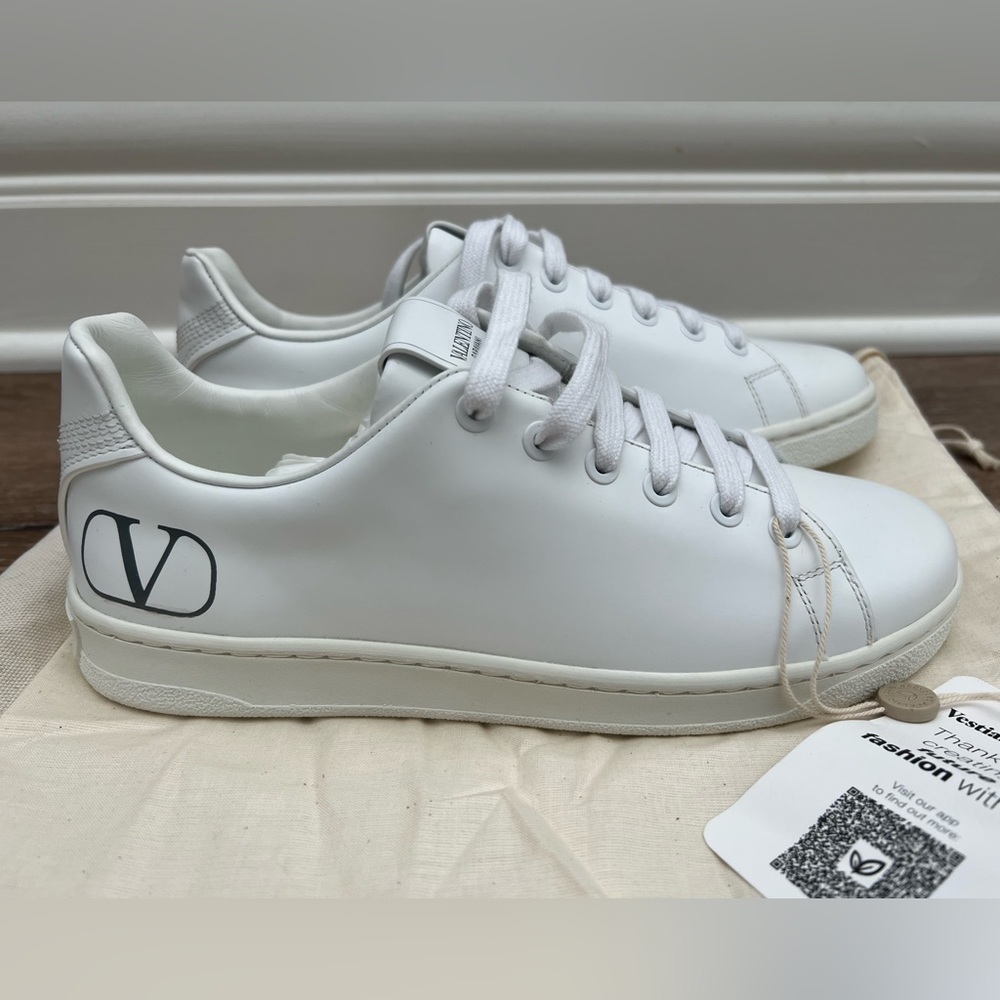 Women’s Valentino Garavani Sneakers / Tennis Shoes / Trainers Size 36